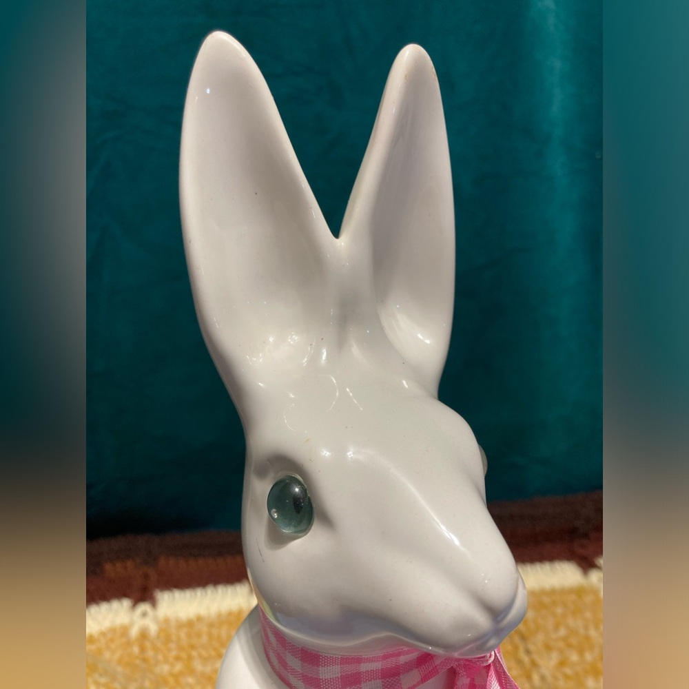 White Alert Easter Bunny Rabbit Portugal Ceramic Spring Decor - Picture 5 of 16